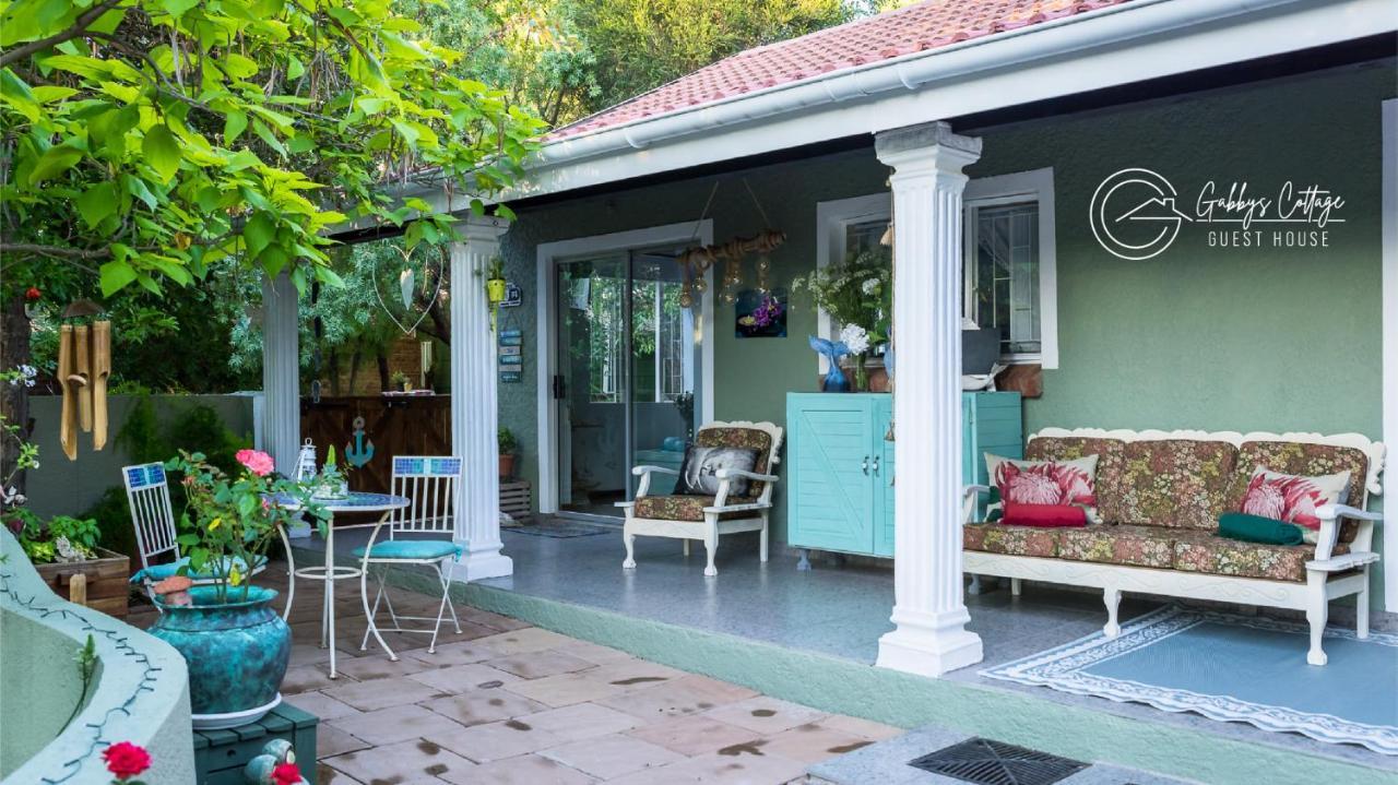 Gabbys Cottage Guesthouse Bloemfontein Dış mekan fotoğraf