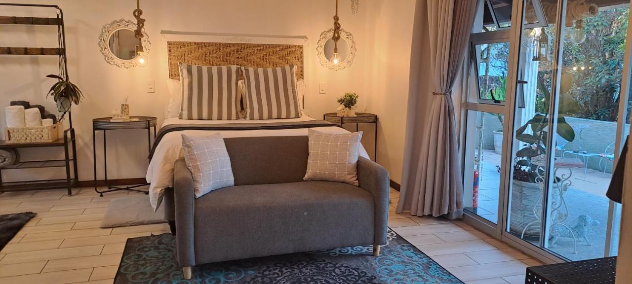 Gabbys Cottage Guesthouse Bloemfontein Dış mekan fotoğraf