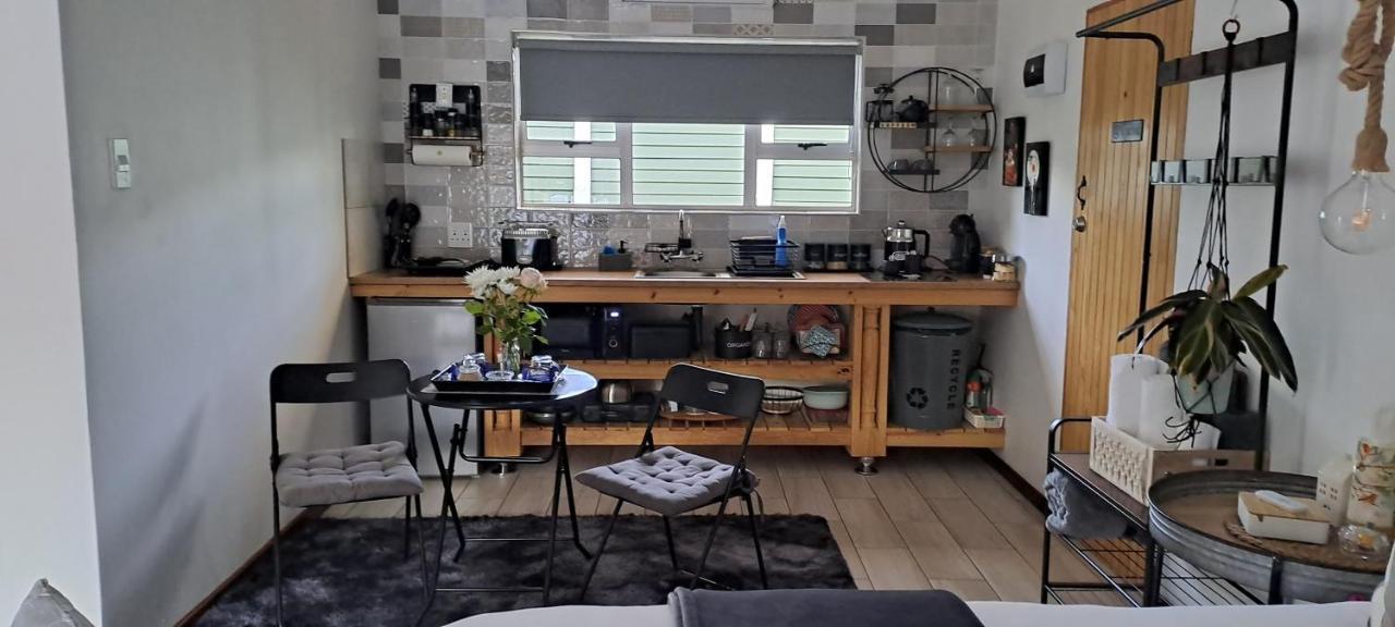 Gabbys Cottage Guesthouse Bloemfontein Dış mekan fotoğraf